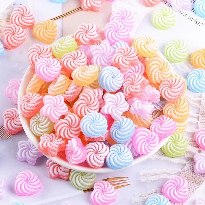 20 pezzi nuovo simpatico mini cartone animato a forma di cuore caramelle resina di gomma cabochon piatti scrapbook fai da te accessori per tornanti da sposa artigianali A67
