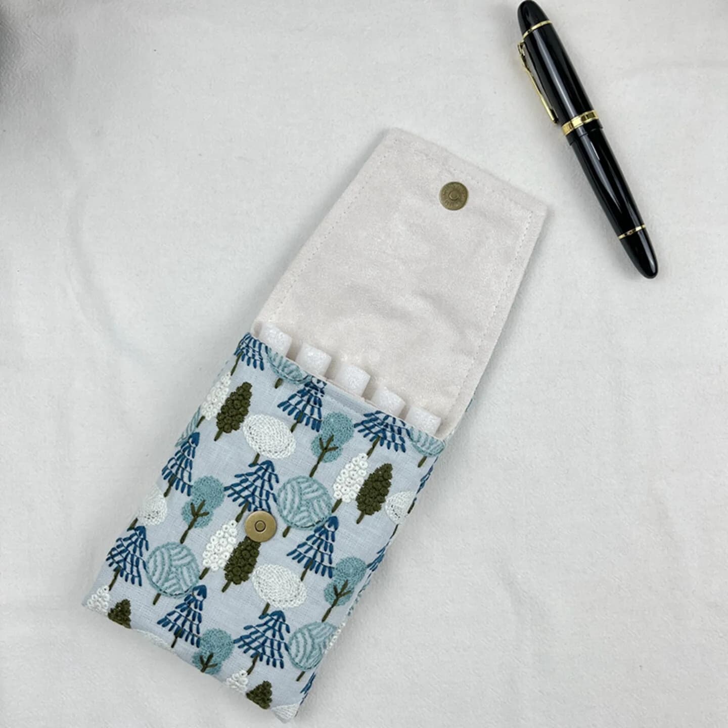 Embroidered Pen Pouch 5-hole Set; Fountain Pen Case Portable Magnetic Clasp Flip Cover 15X12.5CM