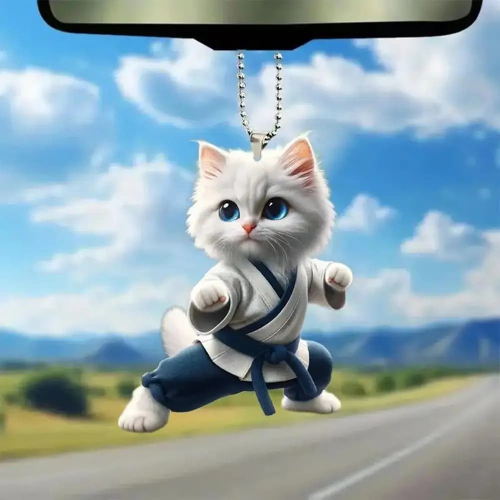 Decorazione da appendere per gatti Ciondolo piatto per gatti Cartone animato Kung Fu Gatto Ornamento acrilico per specchietto retrovisore per auto albero di Natale