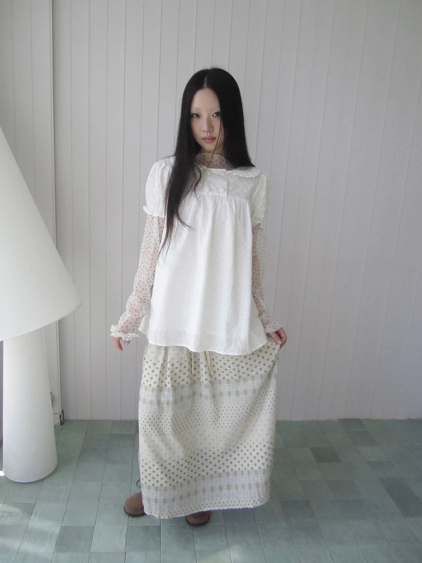Camicia da donna Angproject in stile coreano con colletto bianco, ricamo floreale e maniche a sbuffo, a maniche corte, per primavera/estate