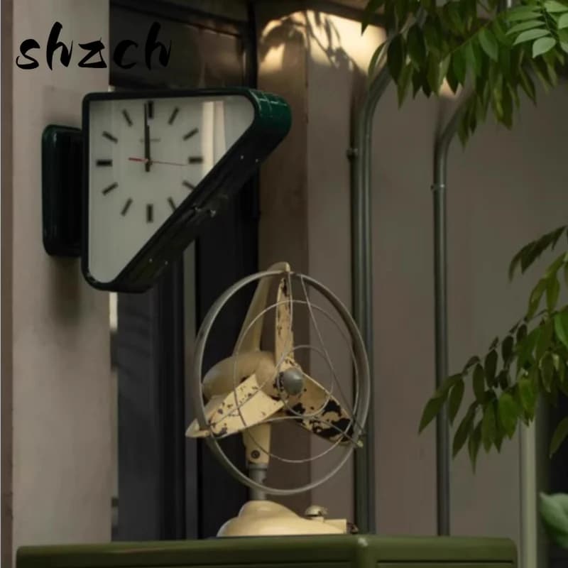 Living Room Minimalism Clocks Two-sided Wall Clocks Triangle Modern Clock Mechanism Silent Design Clock Watch for Decoration