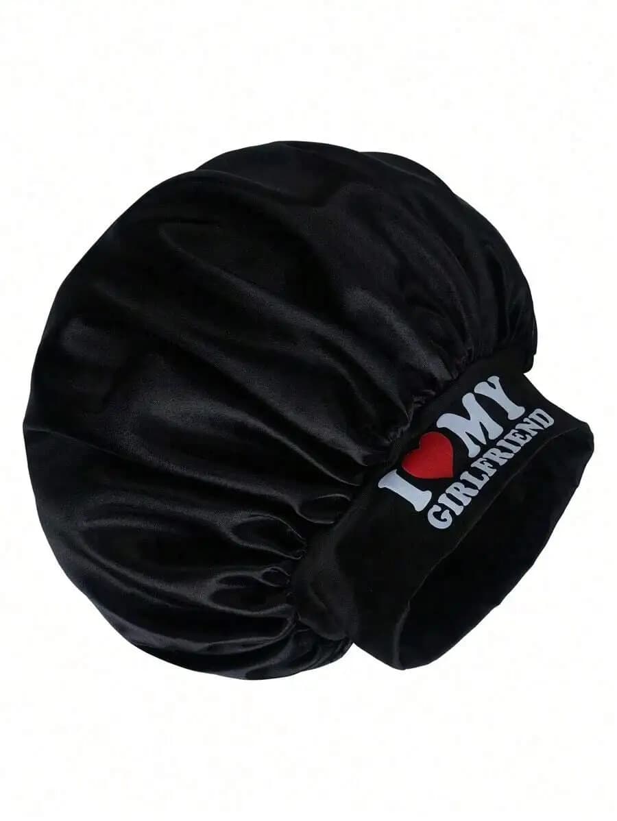 Berretto in raso nero con stampa I Love My Girlfriend, regalo di San Valentino