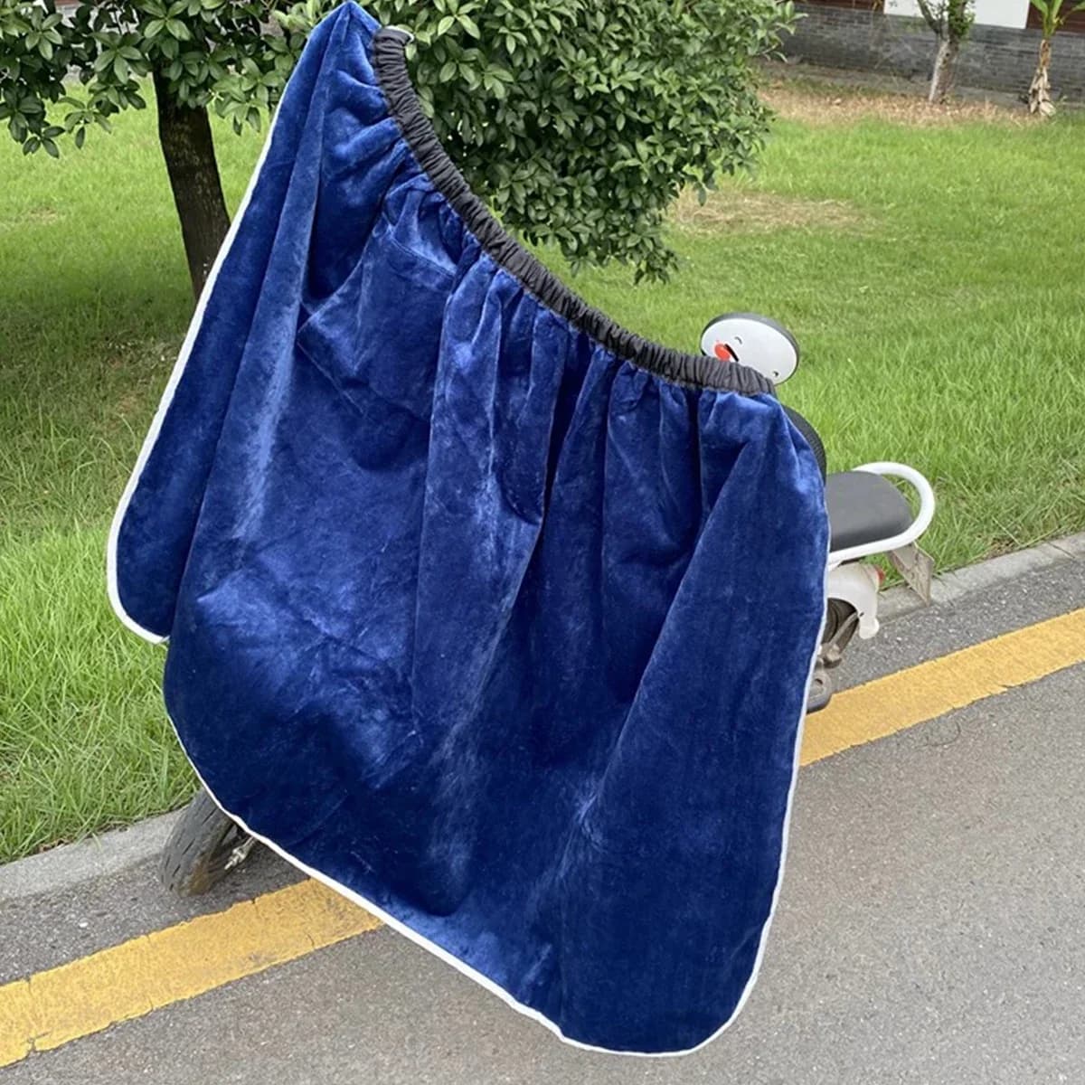Coprigambe invernale antivento per scooter da moto Coperta per ginocchio Scaldino Trapunta invernale impermeabile Calda copertura per grembiule per auto elettrica