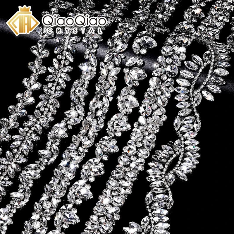 QIAO Nastro scintillante per riparazione termoadesiva fai-da-te da 1 metro con strass di cristallo per abiti, scarpe, borse