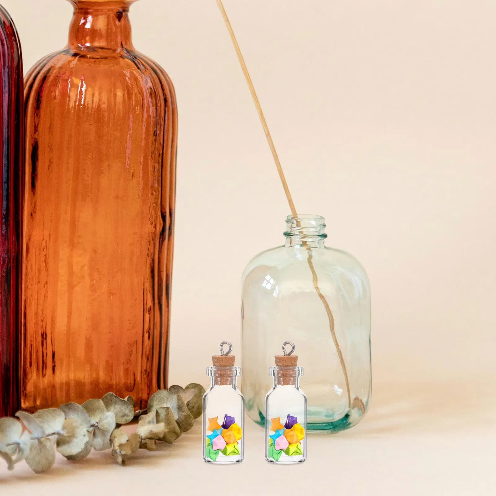 15Pcs Mini Glass Wishing Bottles Corked Transparent Small Decorative Vials for DIY Jewelry Pendants Wind Chimes Baby Shower