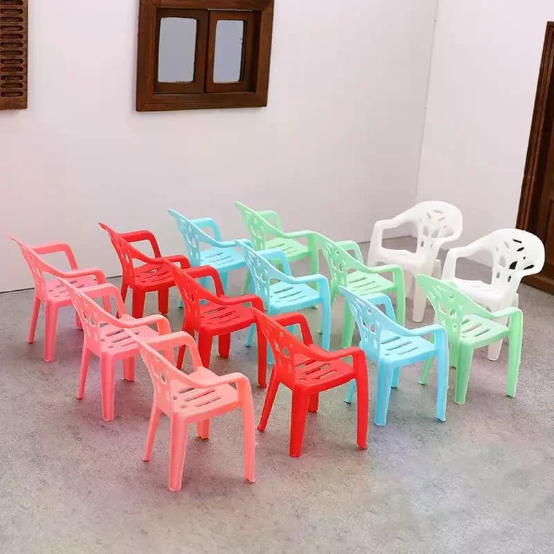 Accessori per casa delle bambole 1/6, mobili per bambole, regali per bambini, mini supporto, articoli in miniatura, poltrona, sedie con schienale in plastica, 4 pezzi