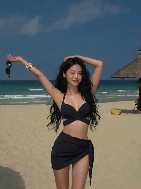 2026 New Women's Bikini Swimsuit Tee-Piece Set Sexy Pure Desire Bla High-End Feeling Swimming Costume with Cover up
