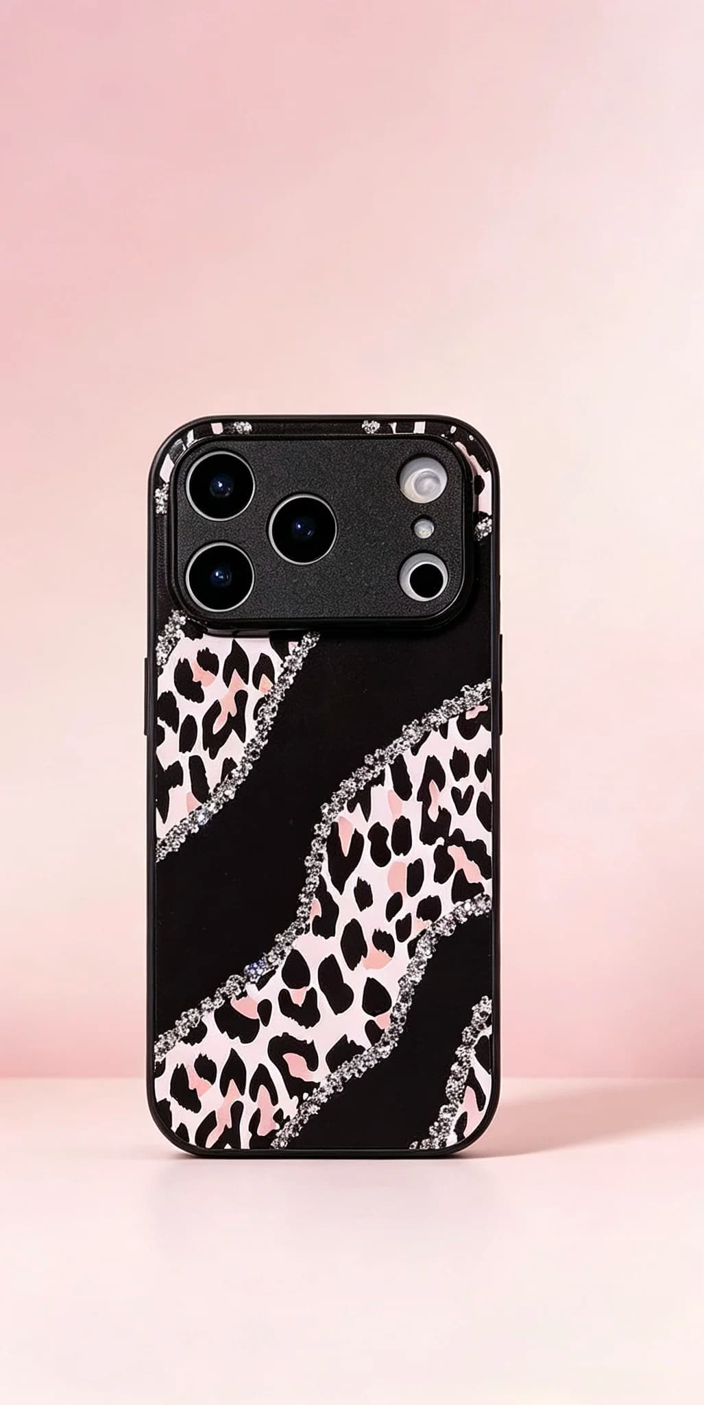 Suitable for iPhone, custom high-end rhinestone leopard print phone case.