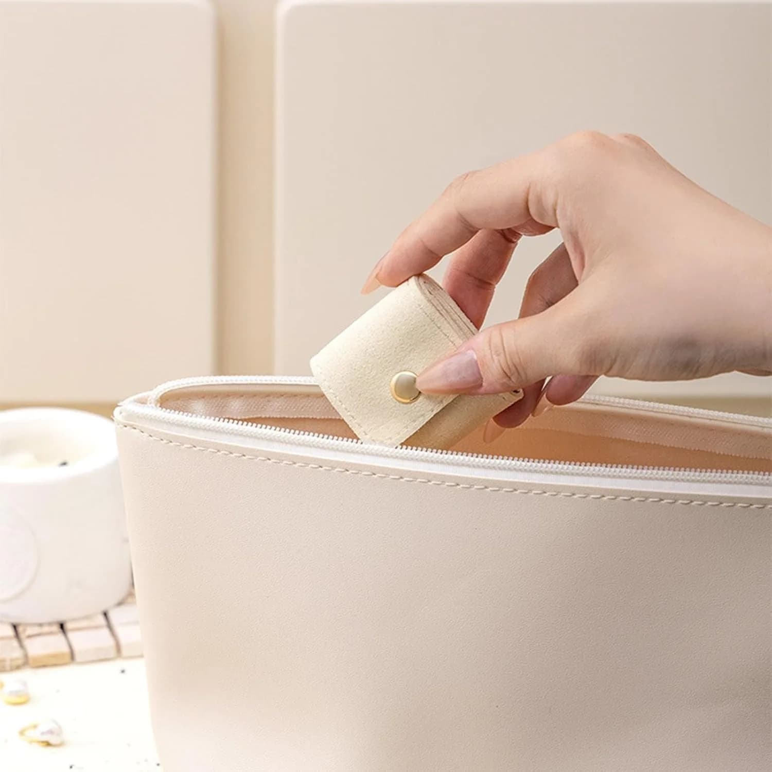Mini Travel Jewelry Bag,Portable Foldable Travel Jewelry Organizer Case, Small Jewelry Box for Earrings, Rings, Necklaces,Mini Travel Jewelry Roll Bag with Buckle,(Beige)