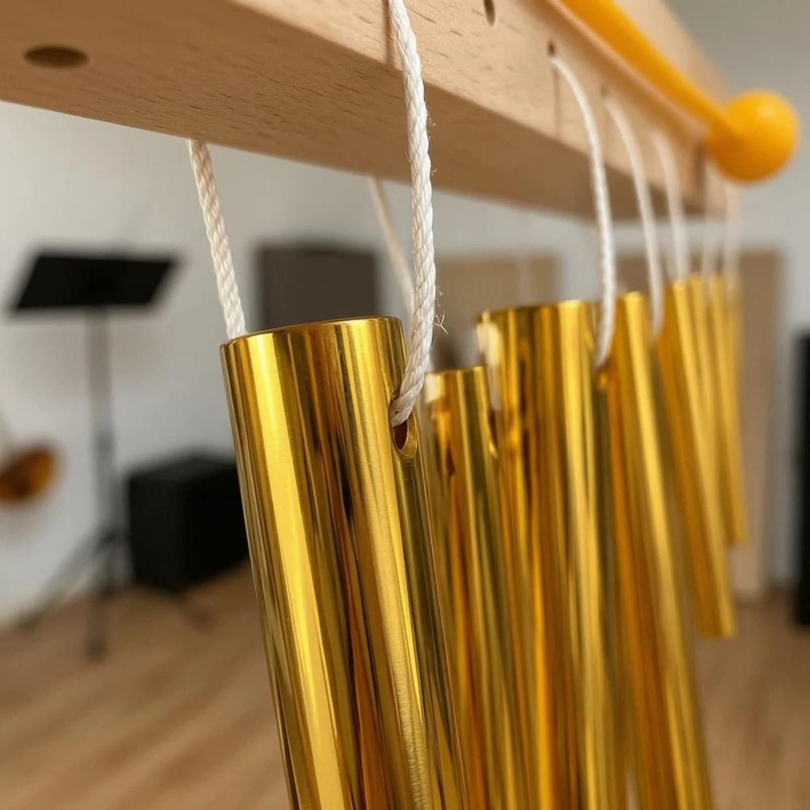 12-Tone Wind Chime Polished Aluminum Tube Chime Musical Decoration with Striker Calming Sound