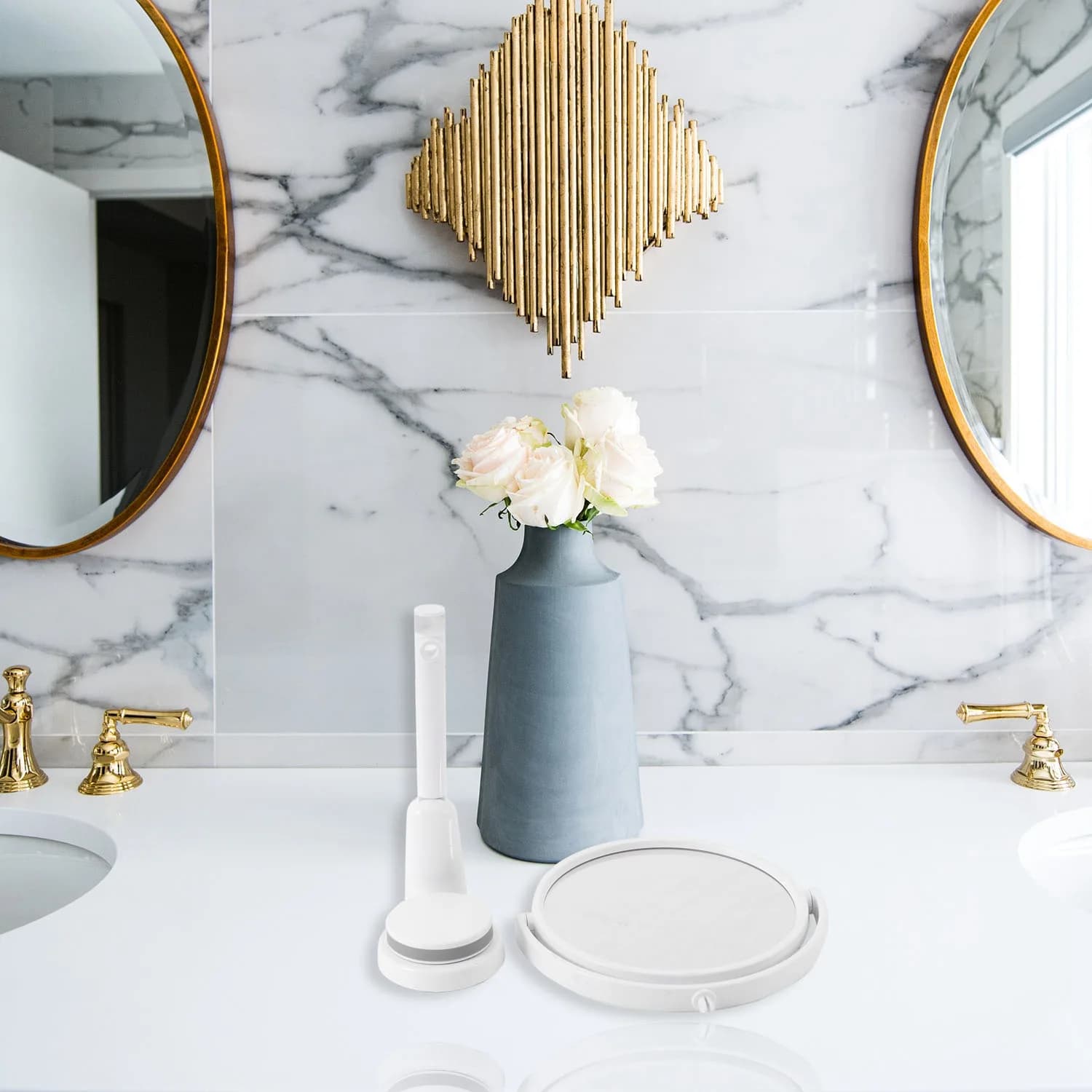 A76I - Specchio da Bagno Moderno Senza Foratura, Specchio Trucco a 2 Lati, Specchio da Rasatura con Ventosa da Parete, Pieghevole ed Estensibile, Accessori Bagno Rotondi