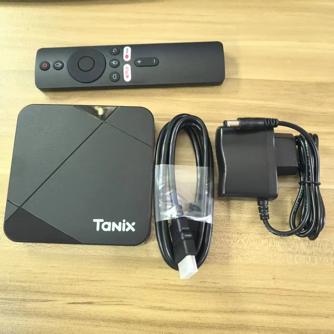 Originale Tanix TX5 Android14 TV Box Amlogic S905Y5 Quad Core 16/32/64GB AV1 BT 2.4G e 5G Wifi 4K HD Set Top Box Lettore multimediale