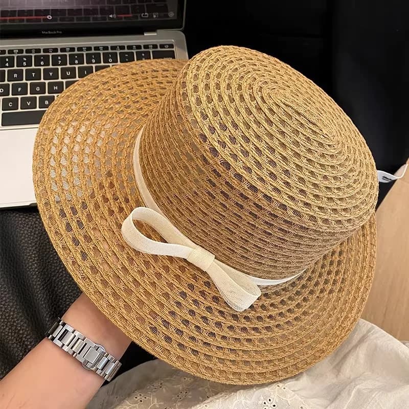 Cappello di paglia stile francese con fiocco, elegante cappello da sole a calotta piatta, traspirante, a tesa larga, da spiaggia per donna