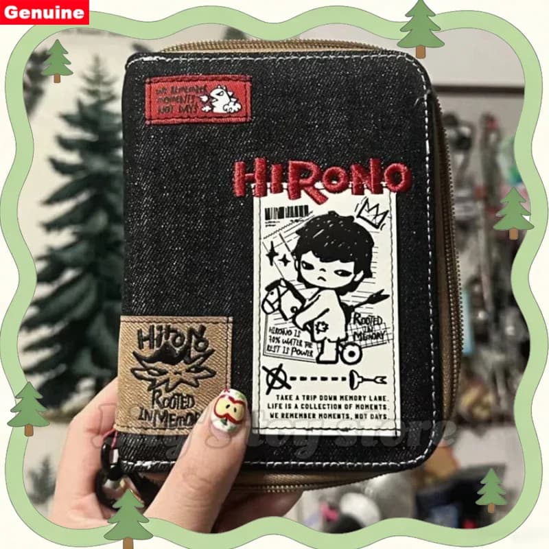 Originale Hirono Echo Series: Custodia Protettiva per Passaporto e Porta Carte, alla Moda, Trendy, da Collezione, Regalo Decorativo per i Fan