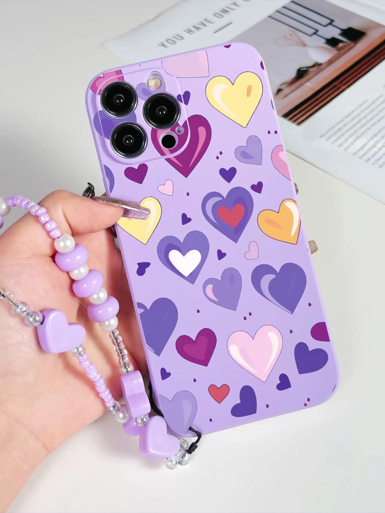 Custodia per telefono alla moda viola con perline a forma di cuore e catenella per iPhone 17/16/15/14 Plus/13/12/11/8/7/X/6sPro Max