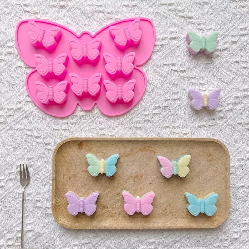 Stampi per torte in silicone a forma di farfalla a 8 fori Vassoio per cubetti di ghiaccio Stampo per sapone in silicone fai-da-te