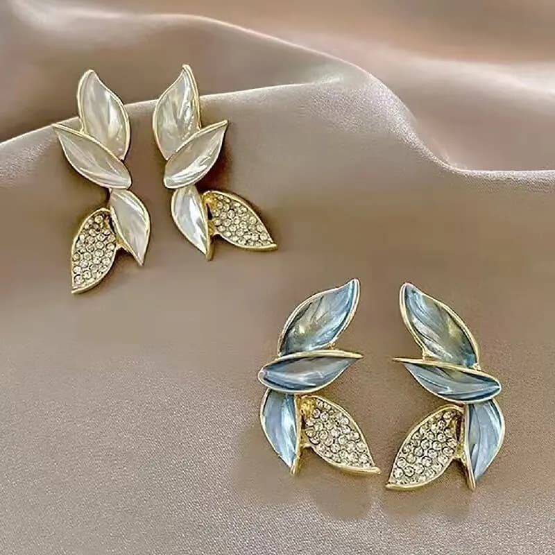 Orecchini a Perno a Forma di Foglia per Donne, Orecchini in Metallo Botanico, Gioielli Minimalisti Sofisticati di Tendenza in Stile Europeo