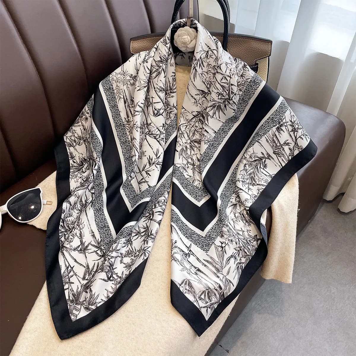 Foulard quadrato di lusso 90x90 cm in seta per donna, sciarpa elegante da collo, bandana, hijab, morbido e satinato