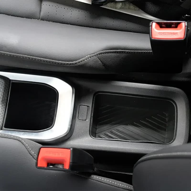 For Wuling Chevrolet Spark EUV Car Water Cup Storage Box Central Control Armrest Storage Slot Car Trash Can Anti-soiling Box