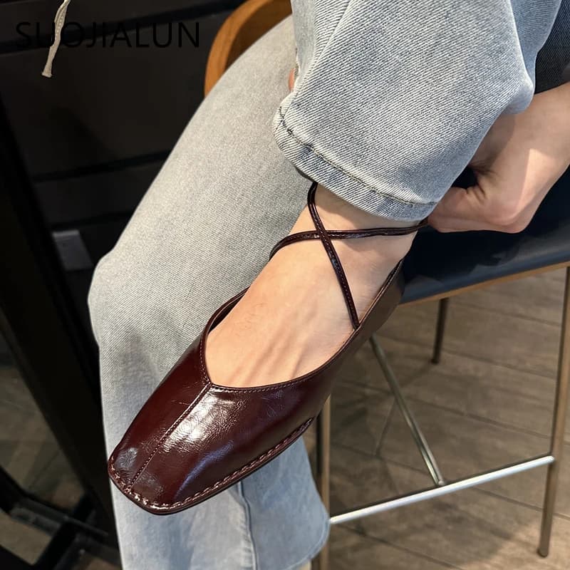 SUOJIALUN Big Size 35-41 Donna Vintage Scarpe basse in pelle Stringate Tacchi bassi 2025 Scarpe Classiche Suqare Toe Mocassini casual