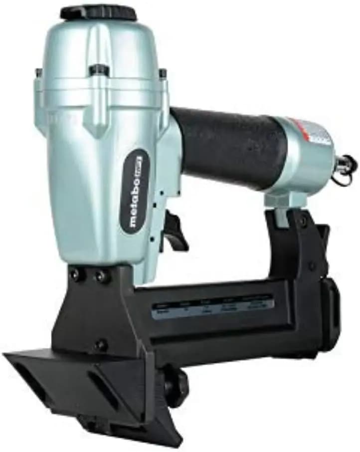 Graffettatrice pneumatica professionale per pavimenti, calibro 18 per legno duro, utilizza graffette da 1/4 di pollice, da 1/2 a 1-9/16 di pollice, N4004AB