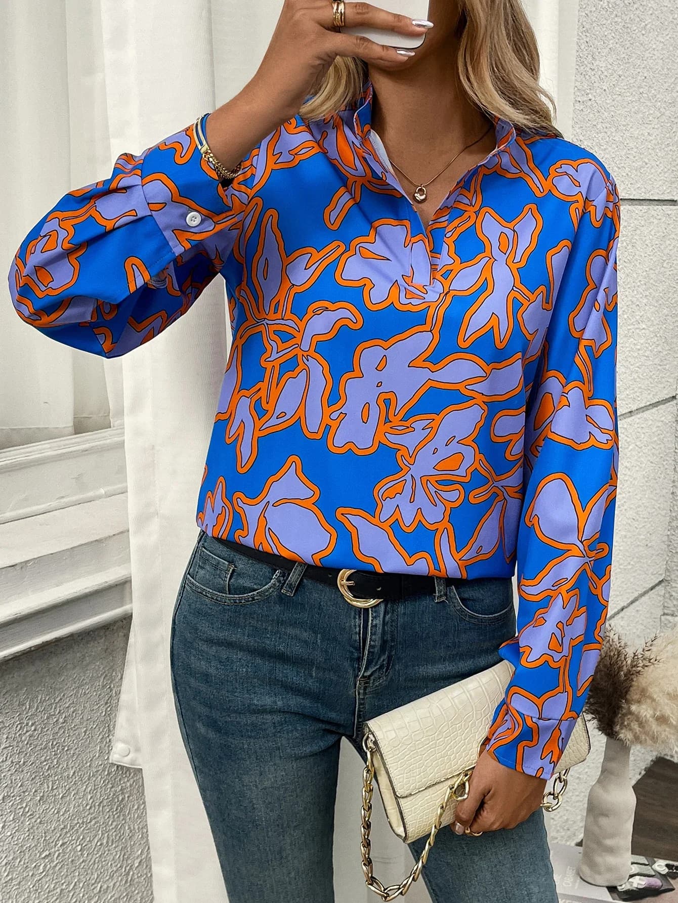 Camicia a maniche lunghe con scollo a V e colletto rialzato con stampa floreale a contrasto elegante da donna, top regolare, abbigliamento quotidiano