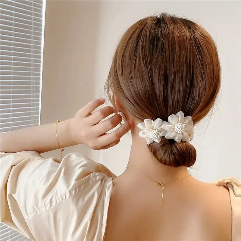 Elegante Ferro Arricciacapelli a Fiore con Perle a Conchiglia, Fermagli a Fiocco Vintage da Donna, Accessorio Fai-da-te per Capelli, Strumento per Creare Acconciature Intrecciate