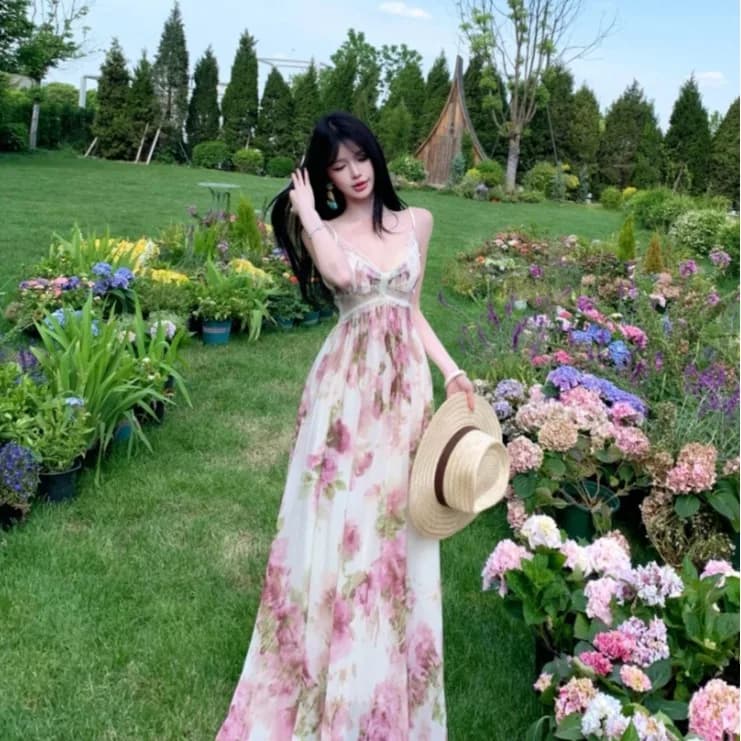 Summer 2026 Trendy Lace Backless V-neck Strap Dress Long Skirt Korean Style Commute Snowflake Material A-line Slim Fit Daily ...