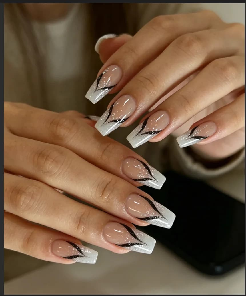 24 Pezzi Unghie Finte Press-On con Glitter Sfumato, Lunghezza Media, Rimovibili, Copertura Completa, Adesivi per Nail Art Indossabili per Donne, Uso Quotidiano e Feste