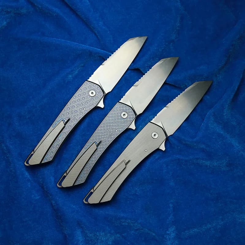 Coltello Pieghevole da Esterno LEMIFSHE Mojave 2026 con Manico in Titanio e Cuscinetti in Ceramica, Strumento EDC da Cucina, Caccia, Escursionismo, Campeggio, Lama 154CM