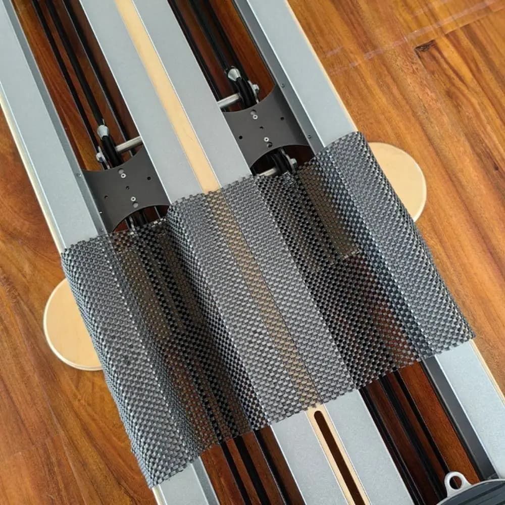 Eco-Friendly Sweat-Absorbent Pilates Grip Pads Non-slip Breathable Pilates Reformer Pad Lightweight Pull-up Bars Mat Home