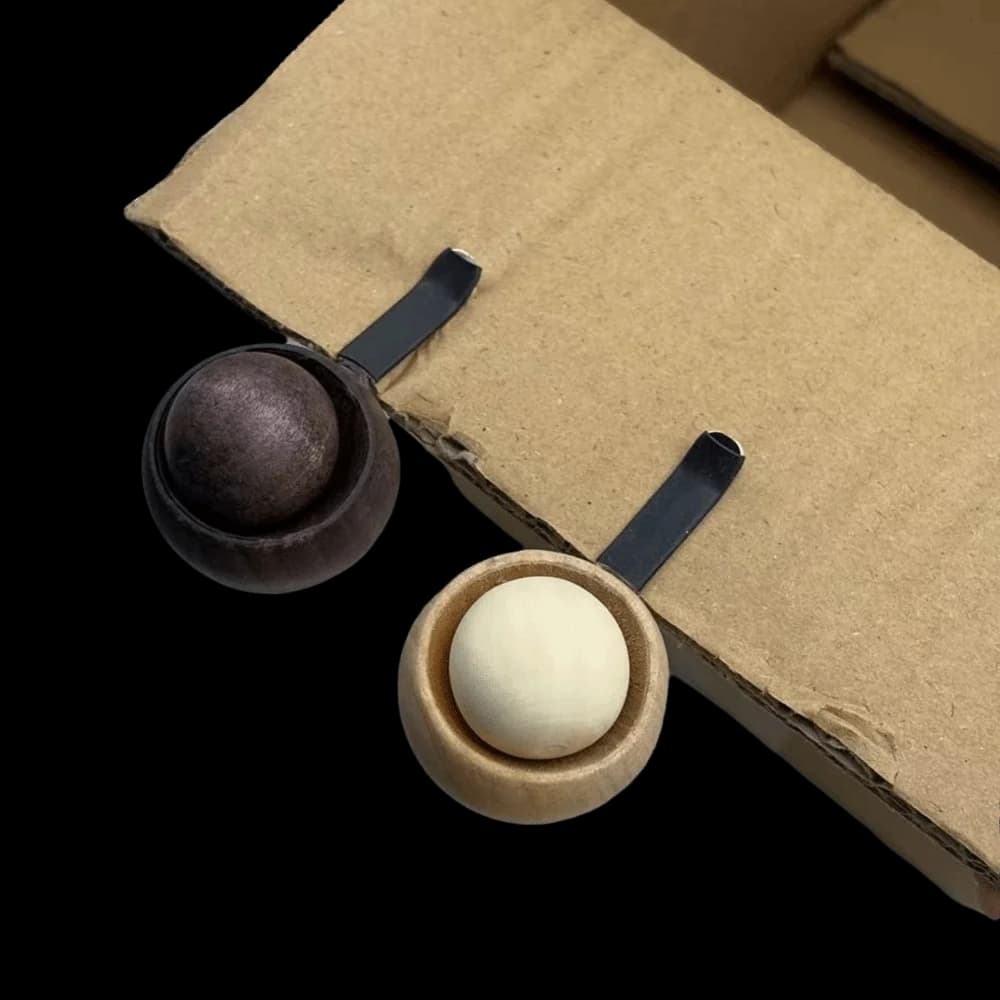 Handmade Car Air Freshener Diffuser Natural Black Walnut Elegant Design Aroma Diffuser Reusable Mini Size Decorative Diffuser