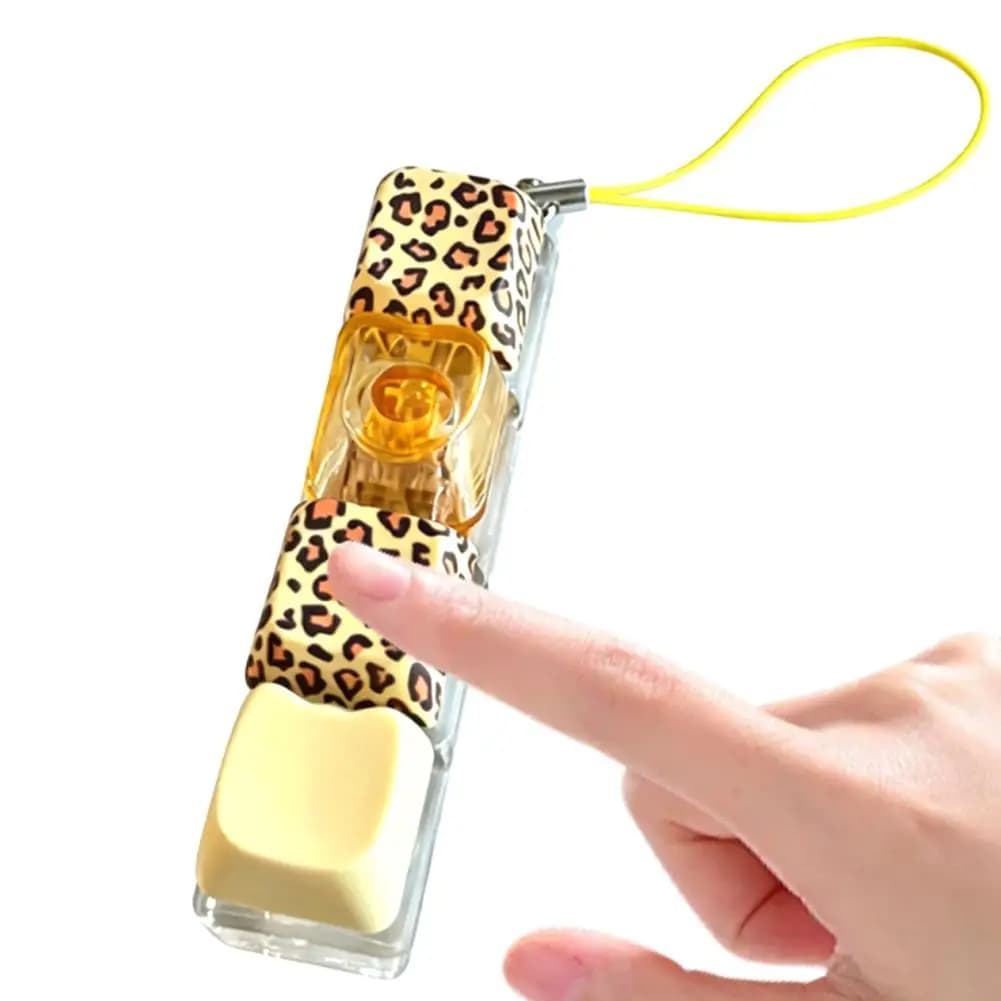 4-Key Leopard Pattern Keycap Fidget Keychain Mechanical Click Stress Relief Gadget Pendant for Office Gamers Keyboard Lovers