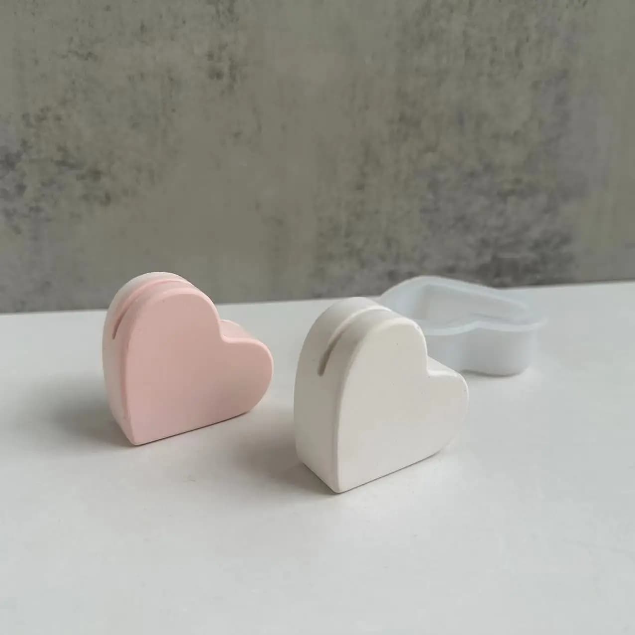 Porta carte a forma di cuore fai-da-te Stampo in silicone Nuvola Arcobaleno Cemento di cemento Biglietti da visita Creazione di stampi per colata di resina in gesso Decorazioni per il desktop