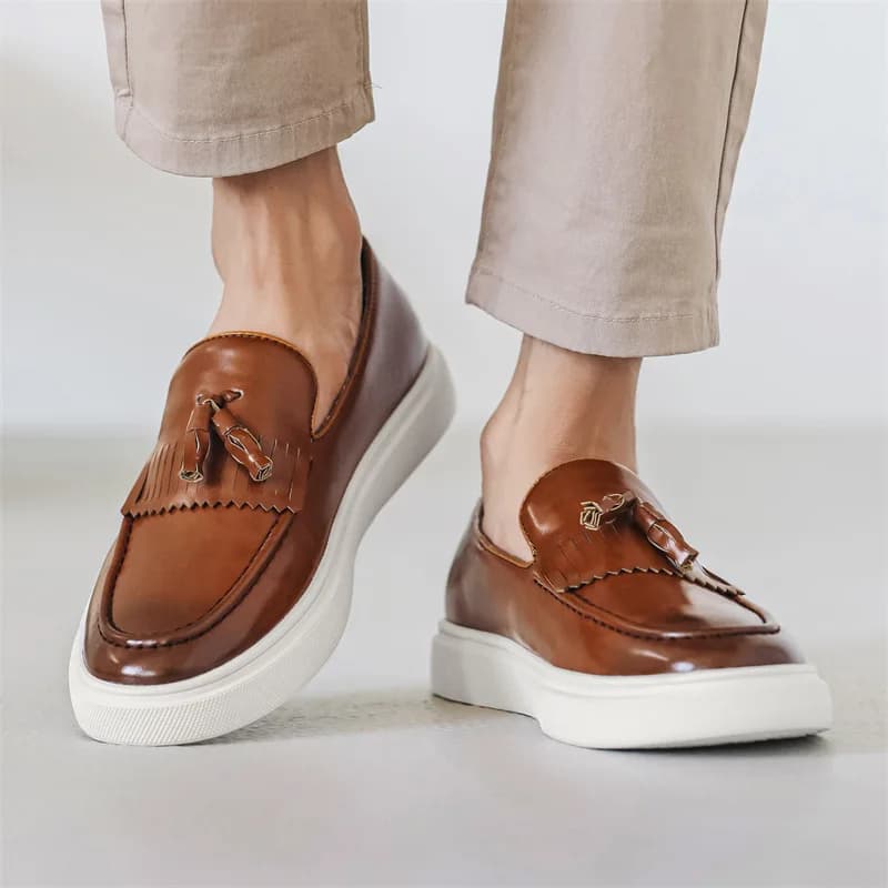 Mocassini da uomo con nappe, in pelle, slip-on, casual, traspiranti, con suola morbida, per la guida, punta tonda, comodi, taglie forti