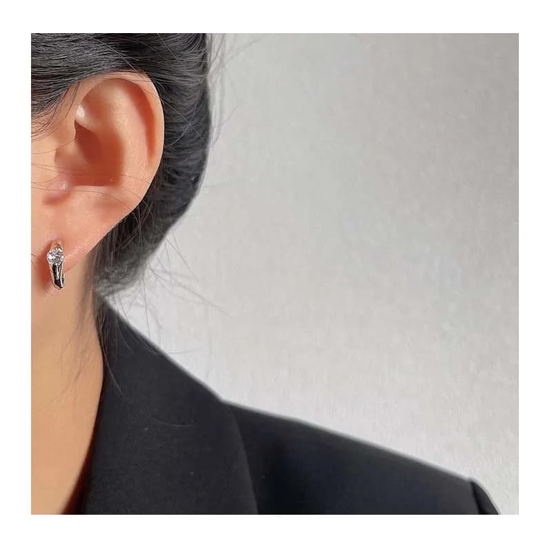Geometric Micro-inlaid Zircon Ear Buckles Women's Light Luxury Fashion Temperament Simple Earrings Personalized Commuter Earring