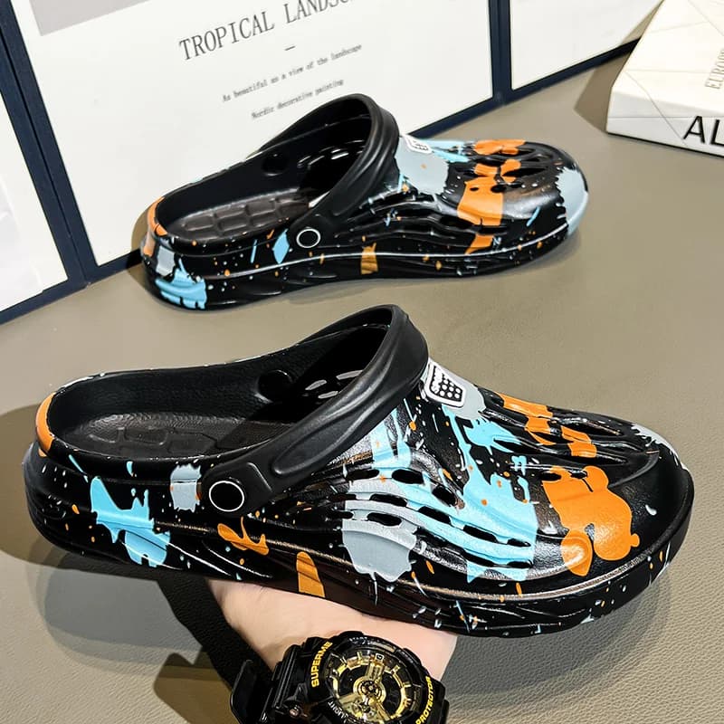 Estate da uomo 2025 Nuova coppia Abbigliamento esterno Antiscivolo Resistente all'usura Sport e tempo libero Baotou Sandali e pantofole da spiaggia