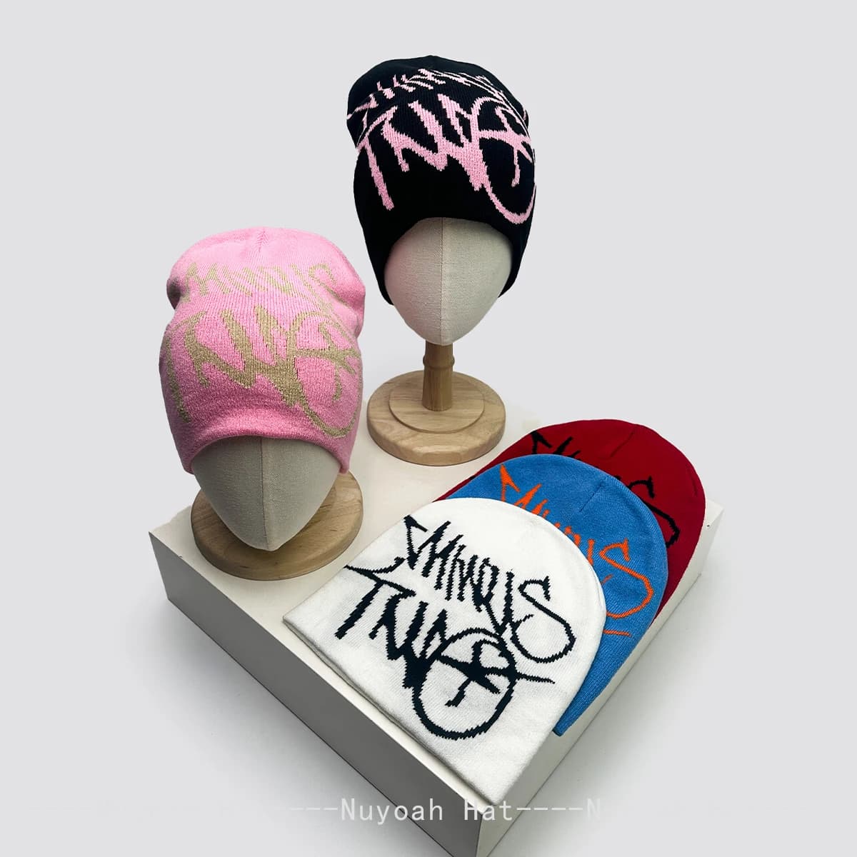Nuovi uomini donne American Street Jacquard lettere cappelli lavorati a maglia caldi moda personale berretti di nicchia color block versatile casual ins