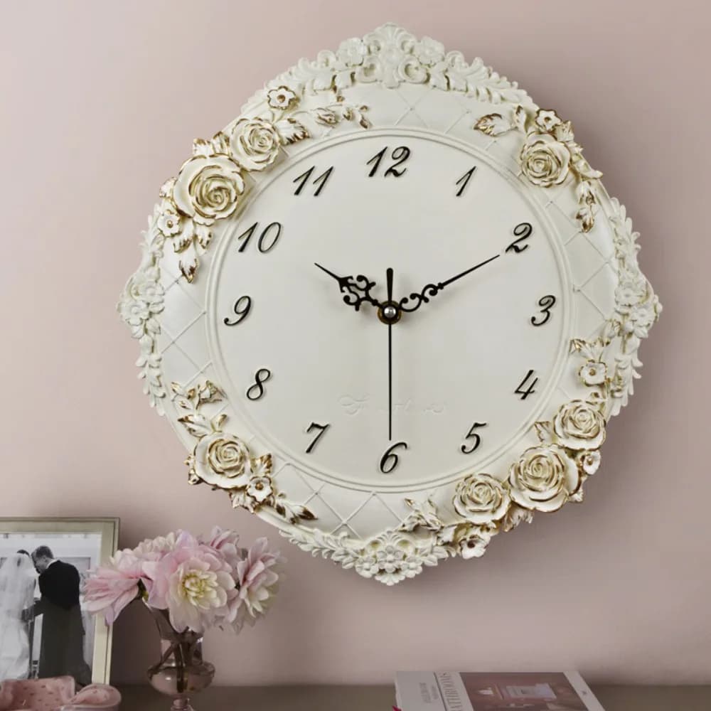 Creative Wall Clock Fashionable European Style Acrylic Quartz Watches Silent Suspension Clock for Simple and Retro Restaurant