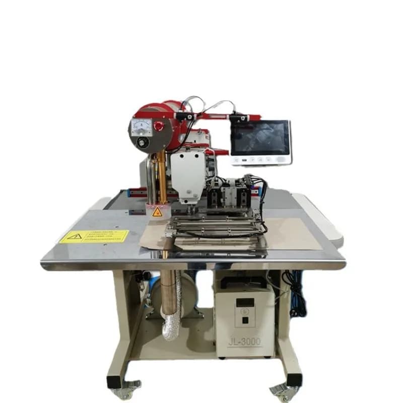 Macchina per l'apertura della borsa, macchina per l'apertura della tasca per la produzione di indumenti, macchina per l'apertura della borsa del computer con abbottonatura del piumino