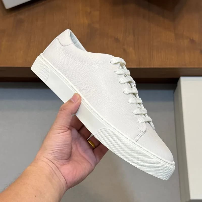 Low-top lace-up men's board shoes, fashionable casual little white shoes, simple and versatile flat-bottomed casual single shoes