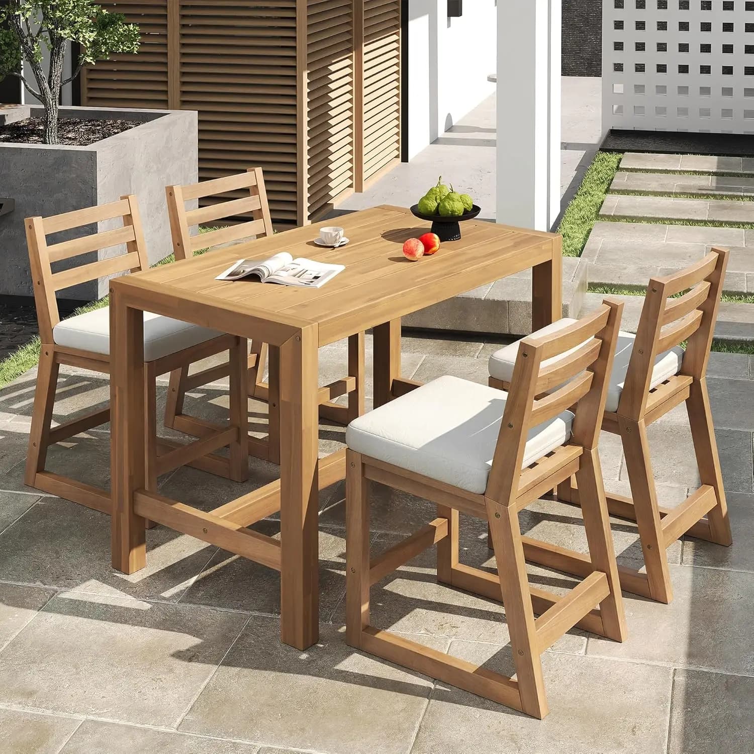 Set da Pranzo da Esterno a Cinque Pezzi con Tavolo Alto e Sedie Ergonomiche in Legno di Acacia, Cuscini Rimovibili, Resistente alle Intemperie, Stile Bistrot