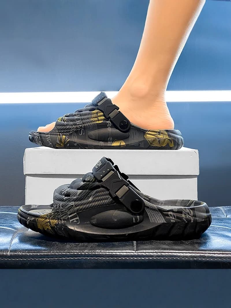 Sandali Estivi da Uomo Casual Sportivi da Guida e Spiaggia Antiscivolo Resistenti all'Usura con Suola Morbida e Cinturino Singolo in EVA a Fondo Spesso