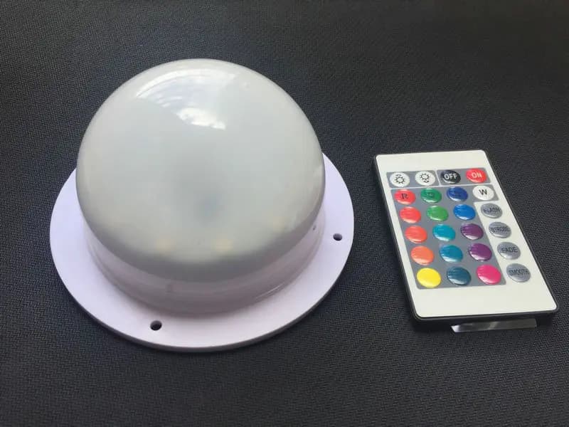 Base luminosa RGBW a batteria modulo LED telecomandato luci d'atmosfera per mobili sotto il potenziatore dell'illuminazione ambientale del tavolo