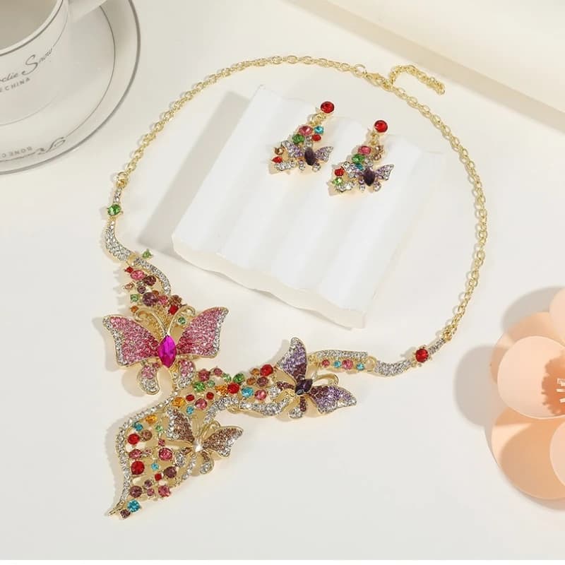 Set di Collana con Strass Classico e alla Moda, Accessori di Alta Gamma a Forma di Farfalla per Abiti da Cerimonia e Banchetti
