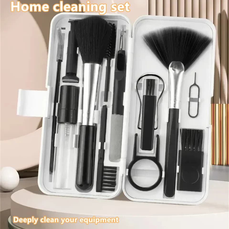 Cleaning kit for mobile phones suitable for removing dust and stains from cell phone screens, cameras, laptops, tablets, etc.