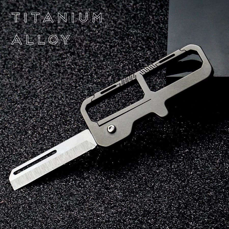 Portachiavi in lega di titanio portachiavi tascabile con coltello MINI coltello pieghevole ciondolo cintura leggera coltello multiuso multifunzionale chiave per auto