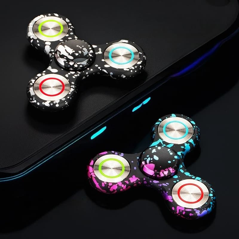 3 colori luminosi in metallo Fidget Spinner triangolo mimetico mano Spinner Fidget giocattoli per adulti giocattoli antistress da ufficio
