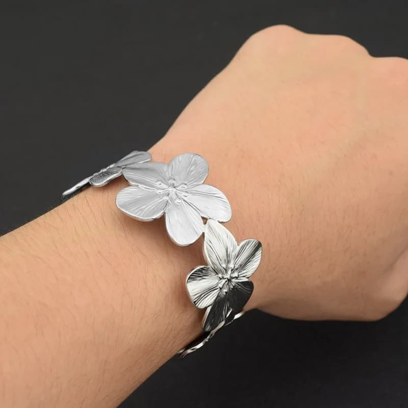 Fashion Plant Wrist Jewelry No Fade Silver Color Stainless Steel Flower Bracelets Bangle For Women Men Accessories Pulseras
