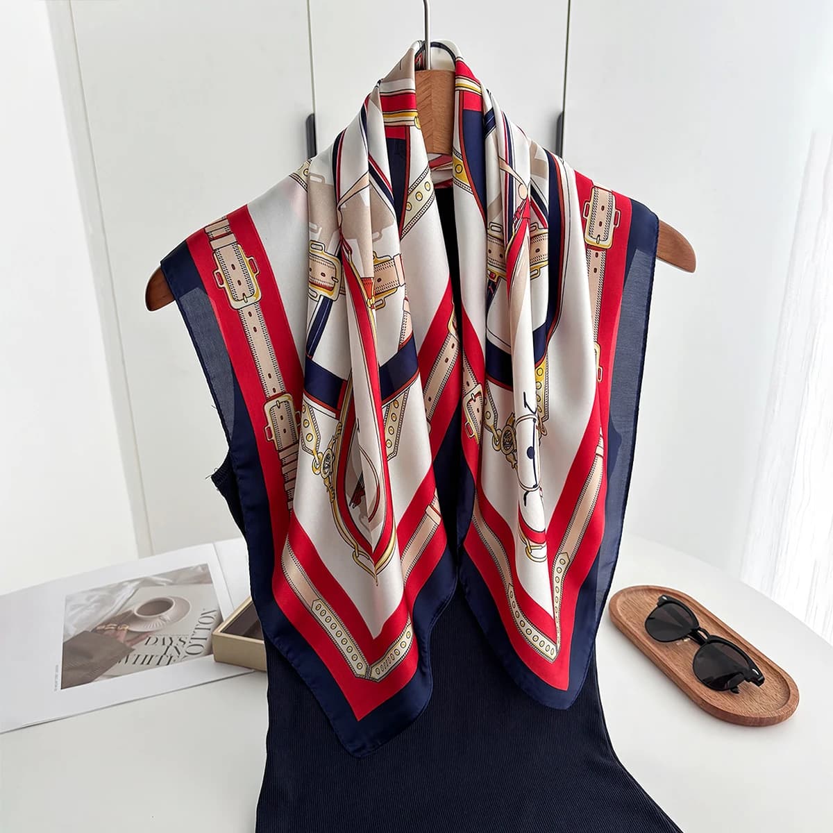 Foulard Quadrato di Lusso da Donna Effetto Seta, Sciarpa, Fascia per Capelli, Nastro, Nuovi Scialli e Coprispalle Primaverili